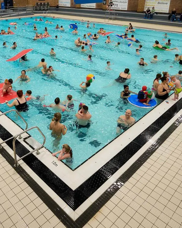 Summer Holiday Pool Party