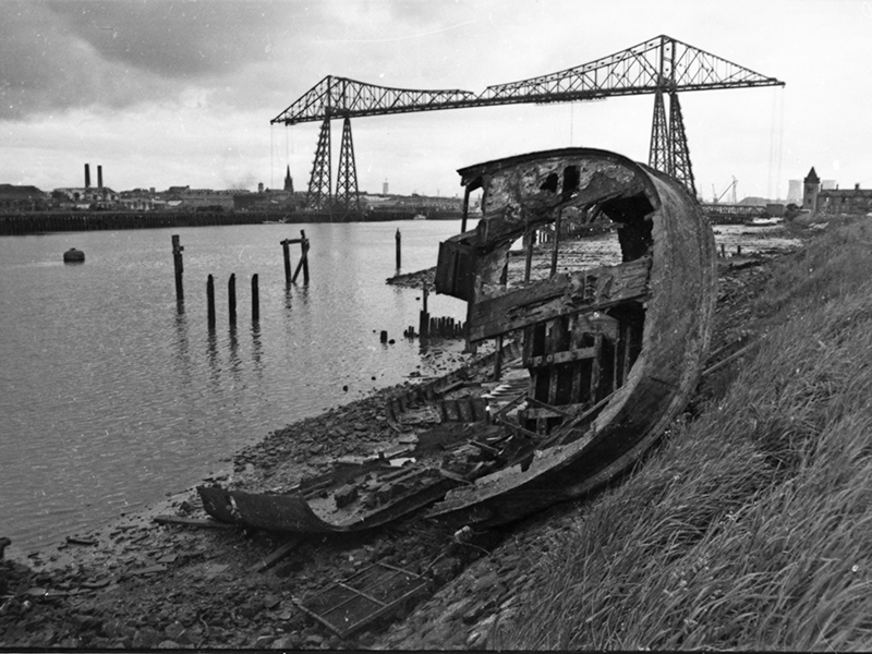 Richard Gaunt rotting boat photo